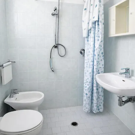 Dipendenza Regal Apartman *