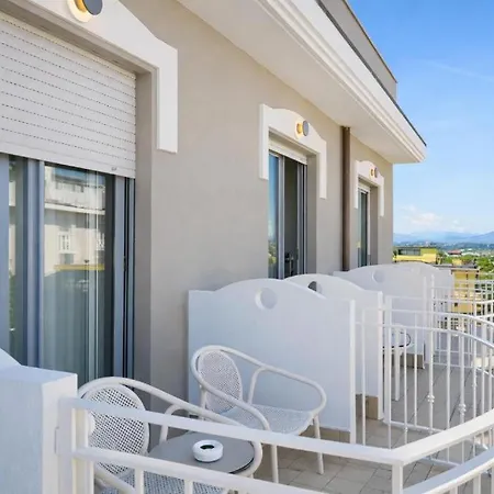 Dipendenza Regal Apartman *